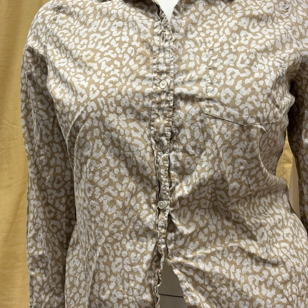 J. Crew Women's Tan and‎ White Leopard Print Shirt